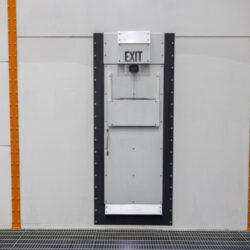 Components_0008_personnel door